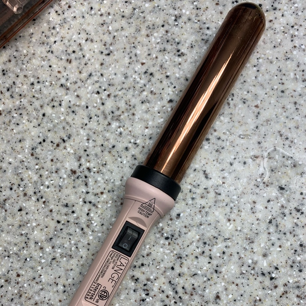 32 mm Ondule Wand from L’ange